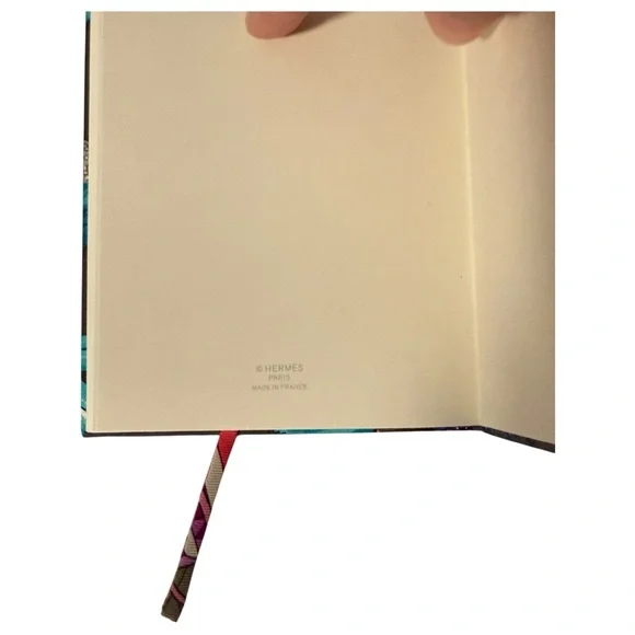 Hermes Brazil Silk Notebook Multicolor Blue Grey Feather Motif New With Box - Picture 5 of 8